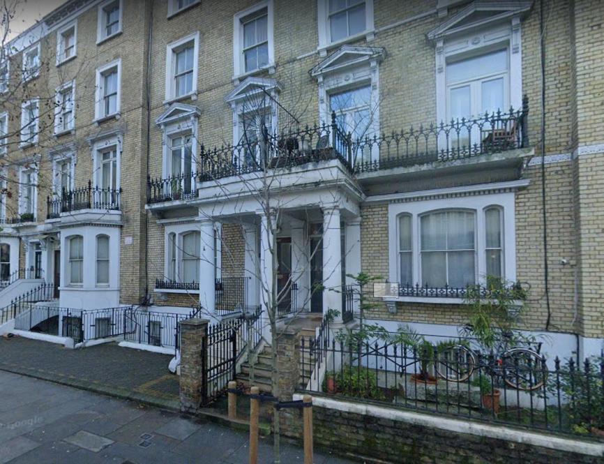 Appartement Charming Studio Flat With Private Balcony And Patio In The Heart Of Chelsea *